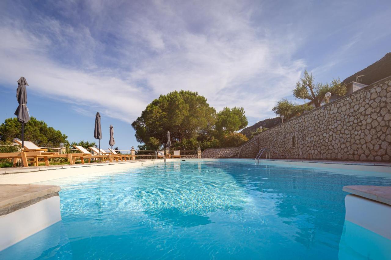 Anasa Corfu (Adults Only) Aparthotel Benitses  Bagian luar foto