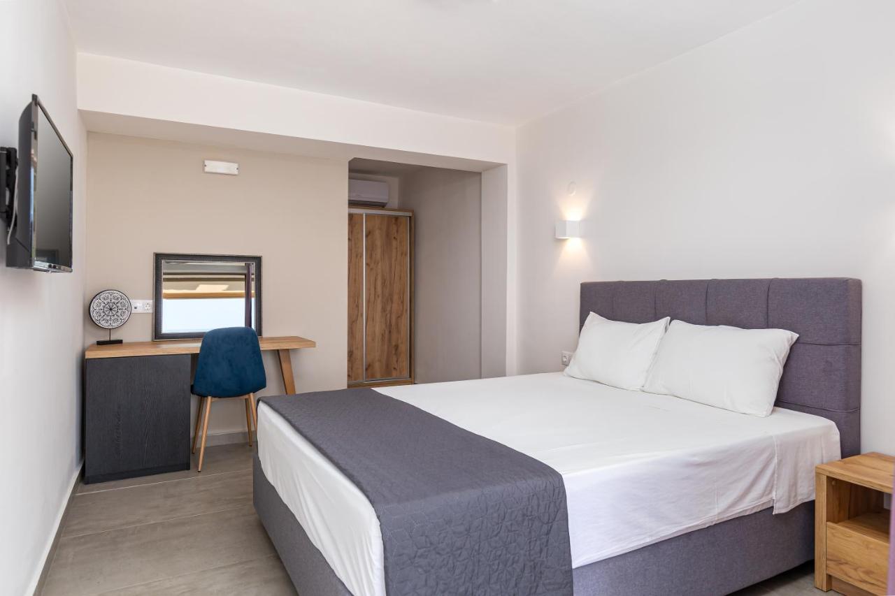 Anasa Corfu (Adults Only) Aparthotel Benitses  Ruang foto
