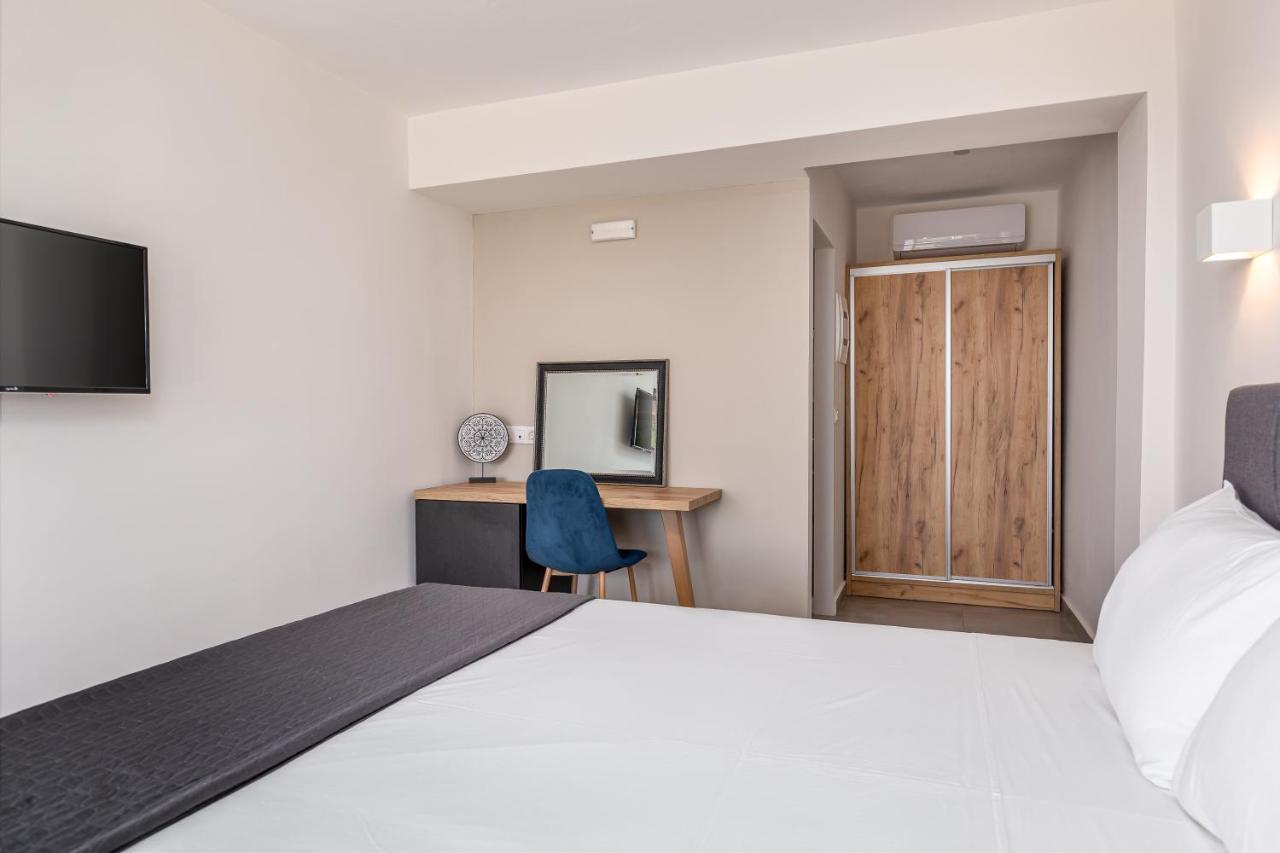 Anasa Corfu (Adults Only) Aparthotel Benitses  Ruang foto